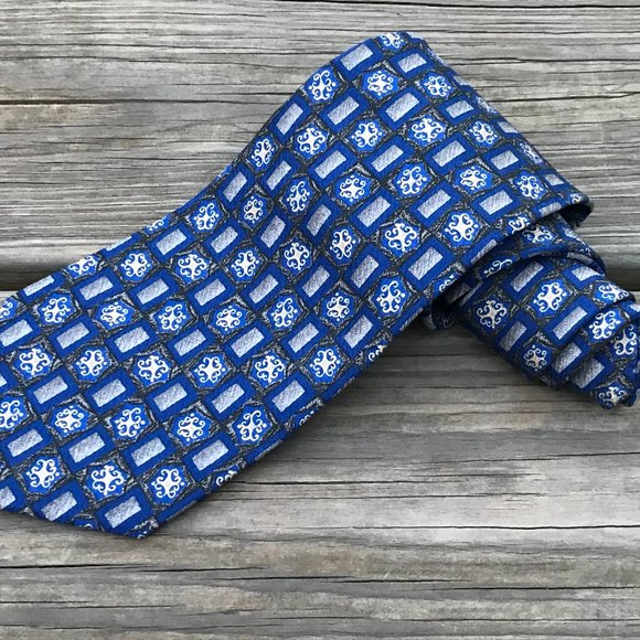 Geoffrey Beene Other - Geoffrey Beene Men Tie 100% Silk Necktie Classic T
